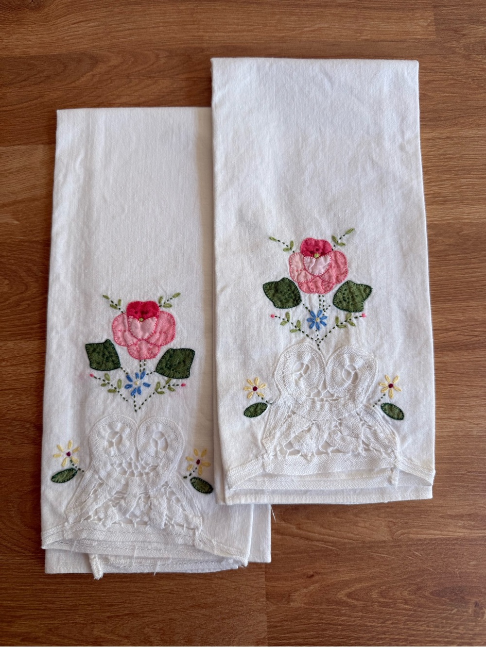 Vintage Hand Embroidered Cotton Tea Towels Set 2 Battenberg Lace Rose DIY Craft